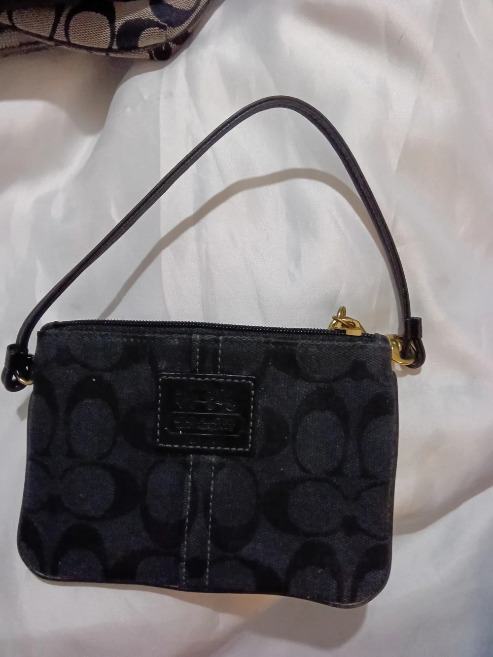 #25A Coach VINTAGE SOHO Signature Small Wristlet in Black
